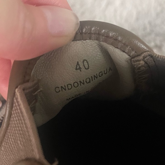 Burberry Slip On Loafers - Picture 5 of 13